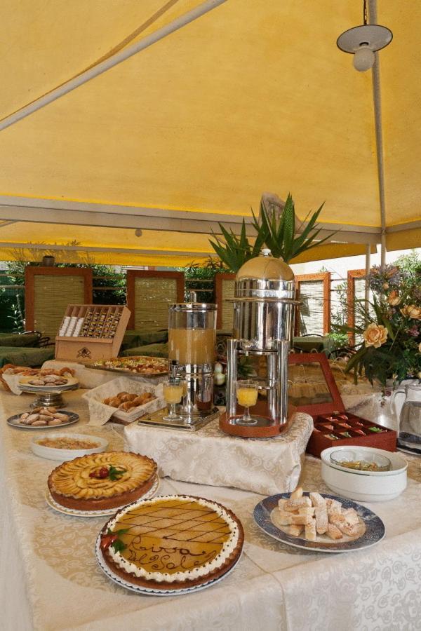 Hotel Riva Del Sole 4*