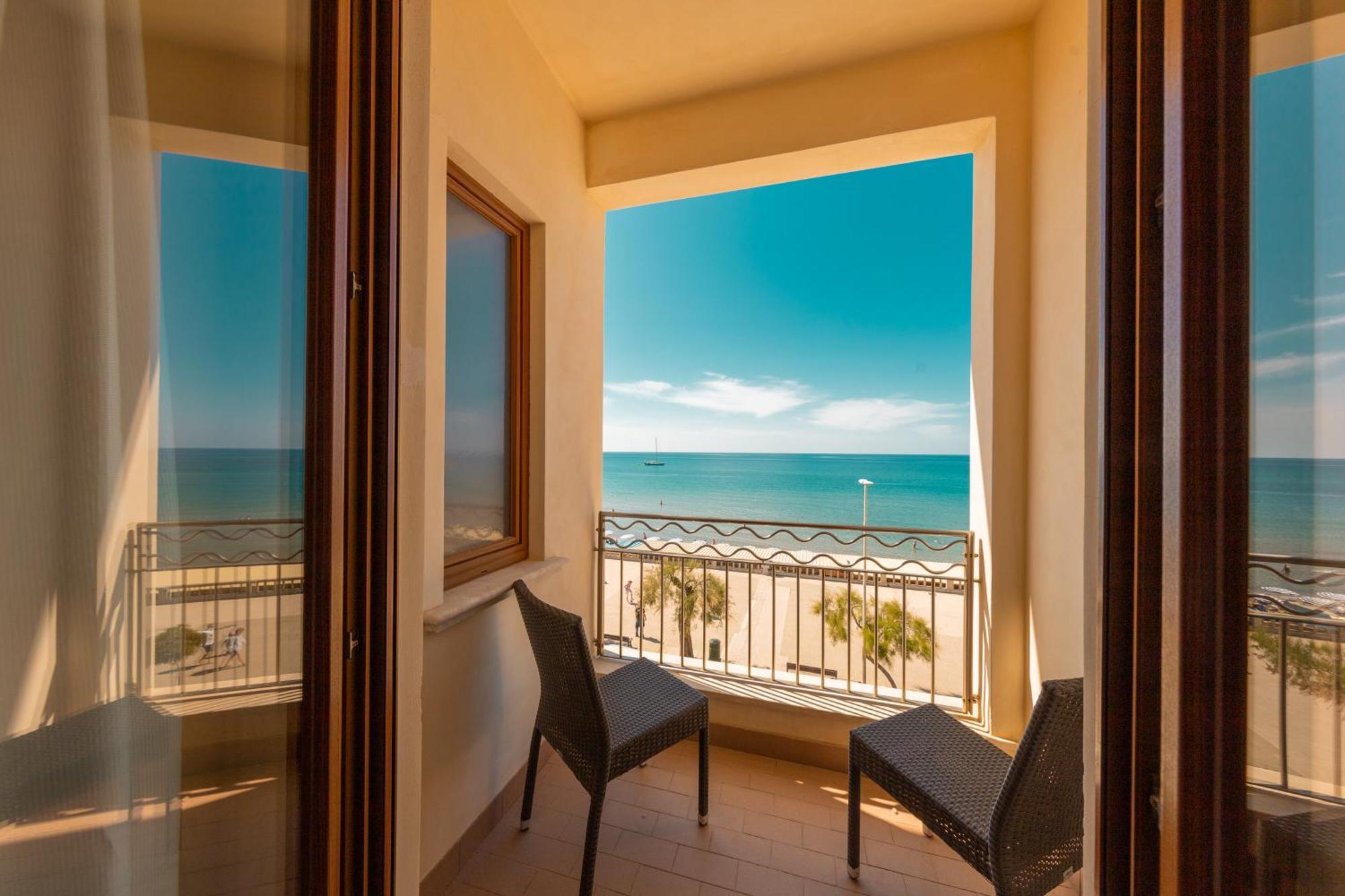 Hotel Riva Del Sole 4*