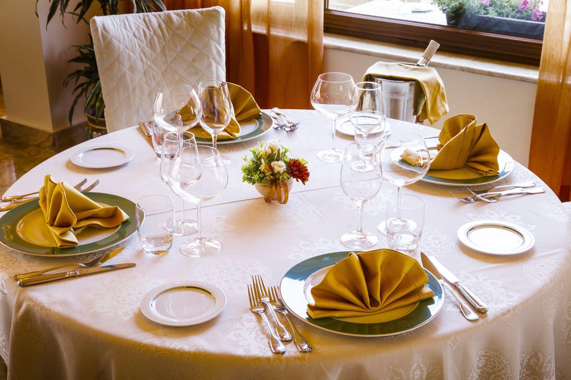 Hotel Riva Del Sole 4*