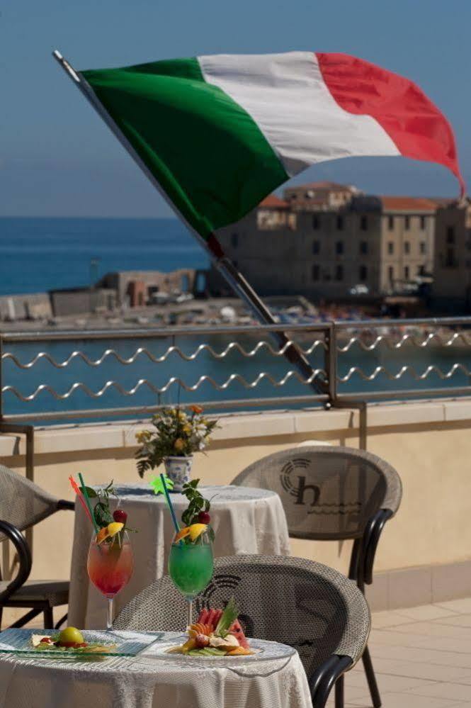 Riva Del Sole Hotel